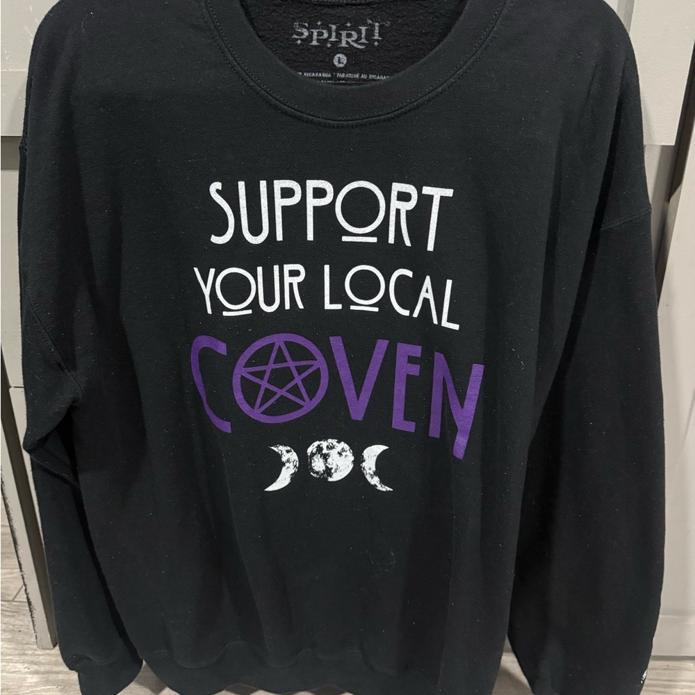 Spirit Black and White Graphic Sweatshirt